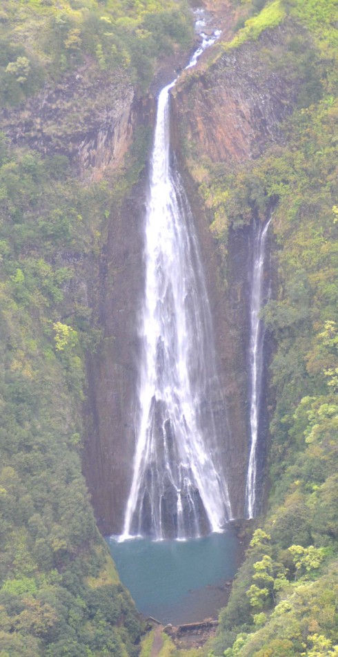 Manawaiopuna Falls a.k.a. Jurassic Falls
