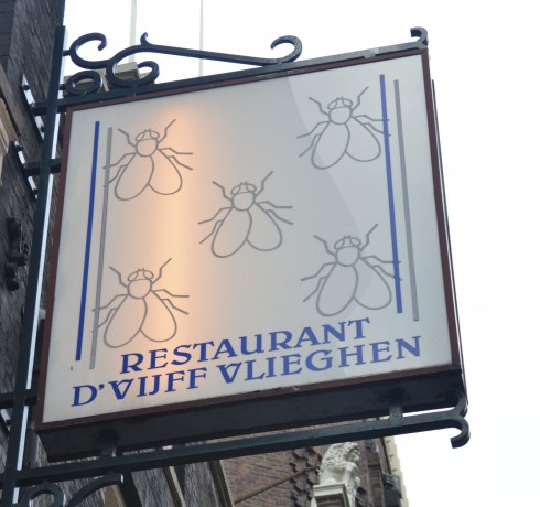 The Five Flies Sign
