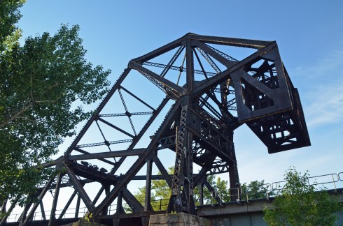 Transformer like bridge