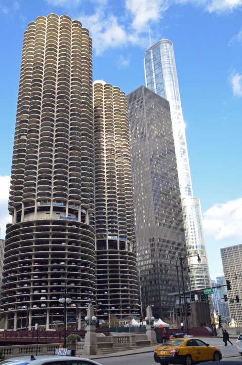 Mies van der Rohe apartments