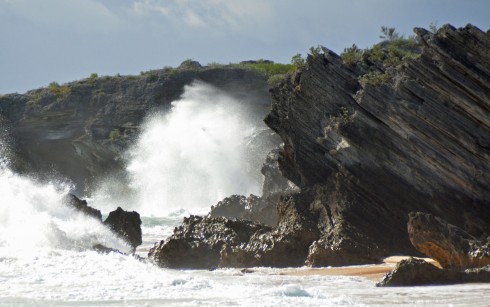 Bermuda Wave Crash