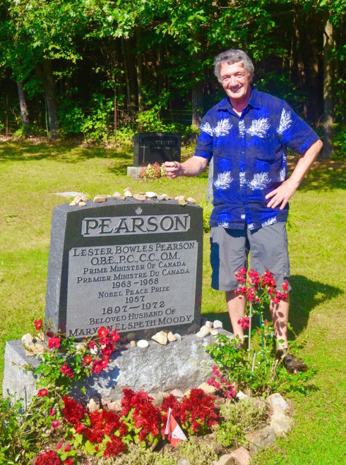 Grave of Lester Pearson, Wakefield Quebec