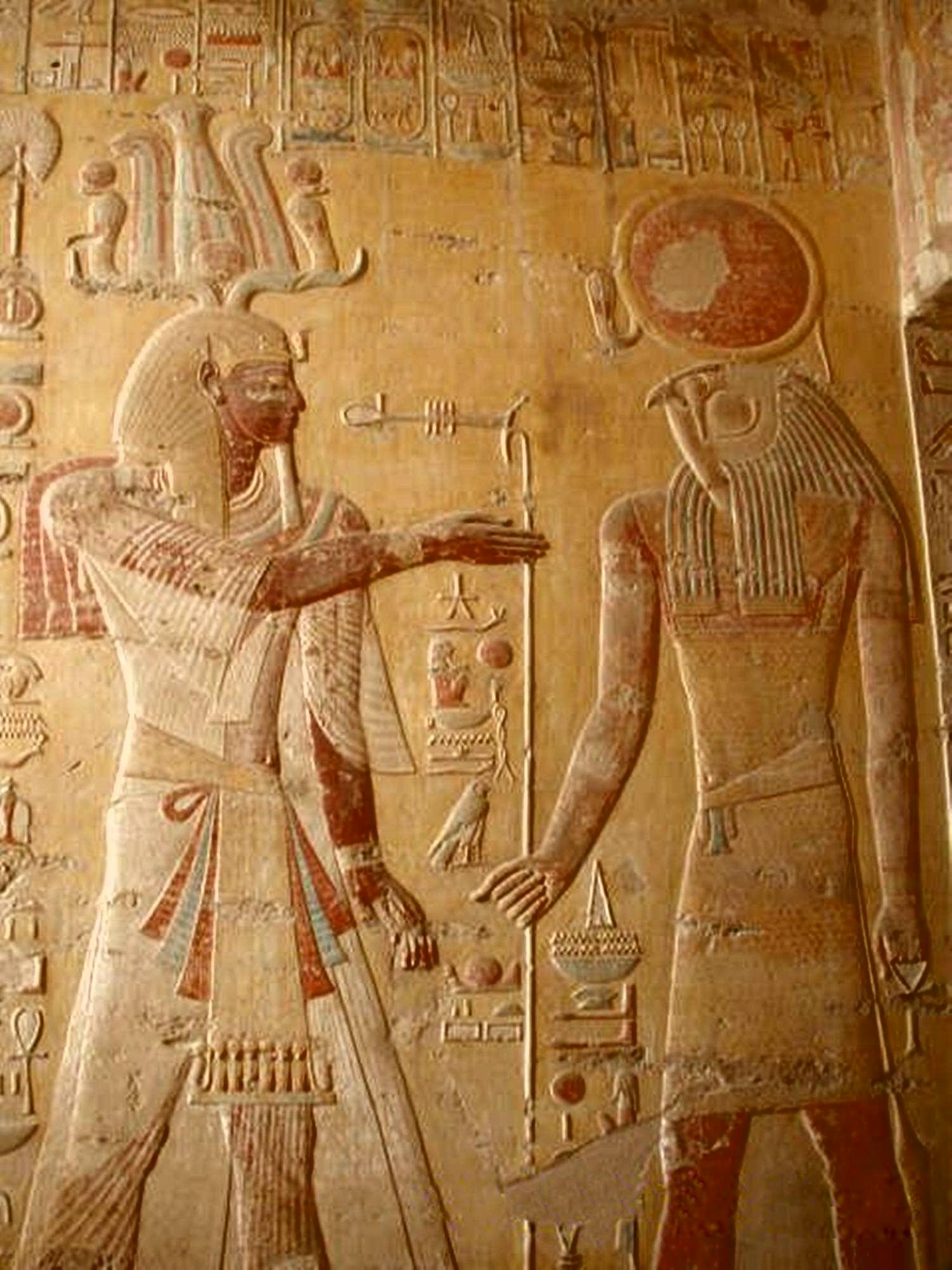 Merenptah Having a Chat With Horus