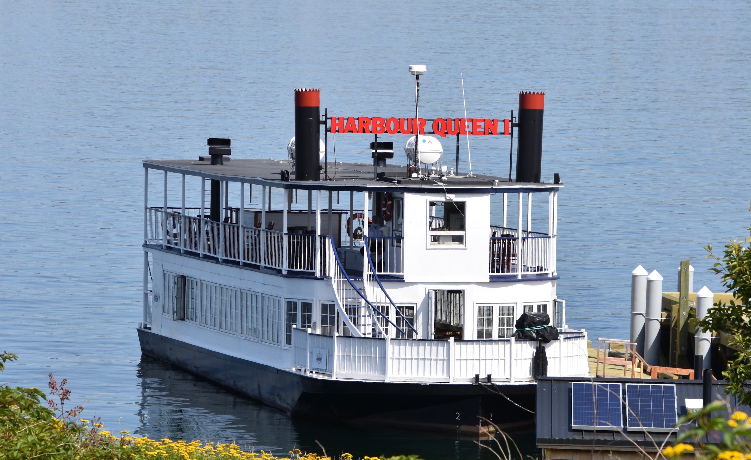 Harbour Queen on Georges Island