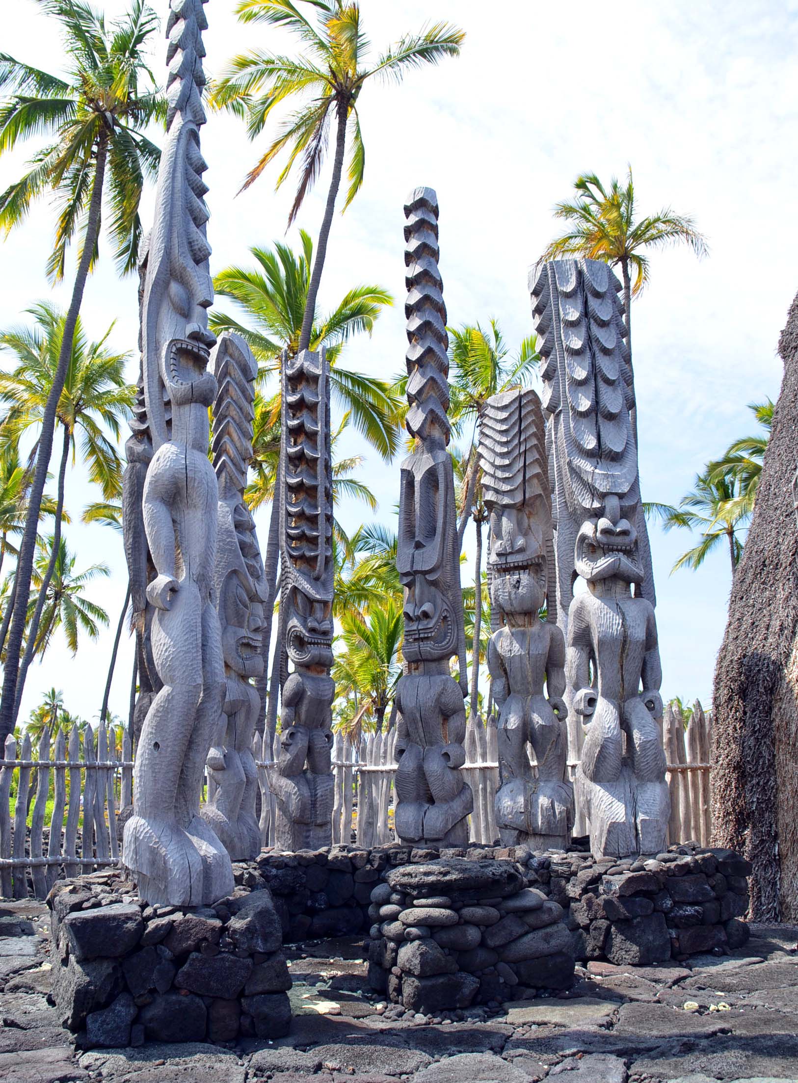 Hale o Keawe guardians, Pu'uhonua O Honaunau N.H.P.