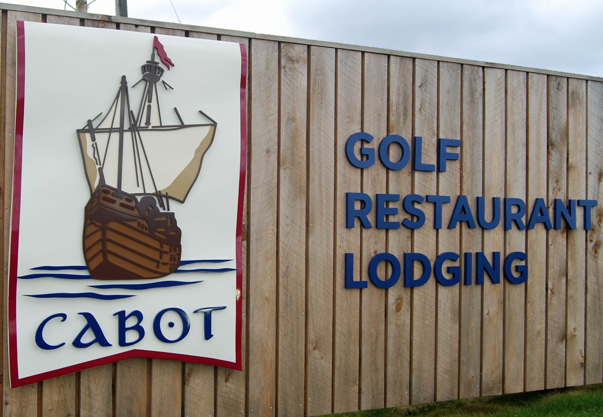 Entrance to Cabot Links