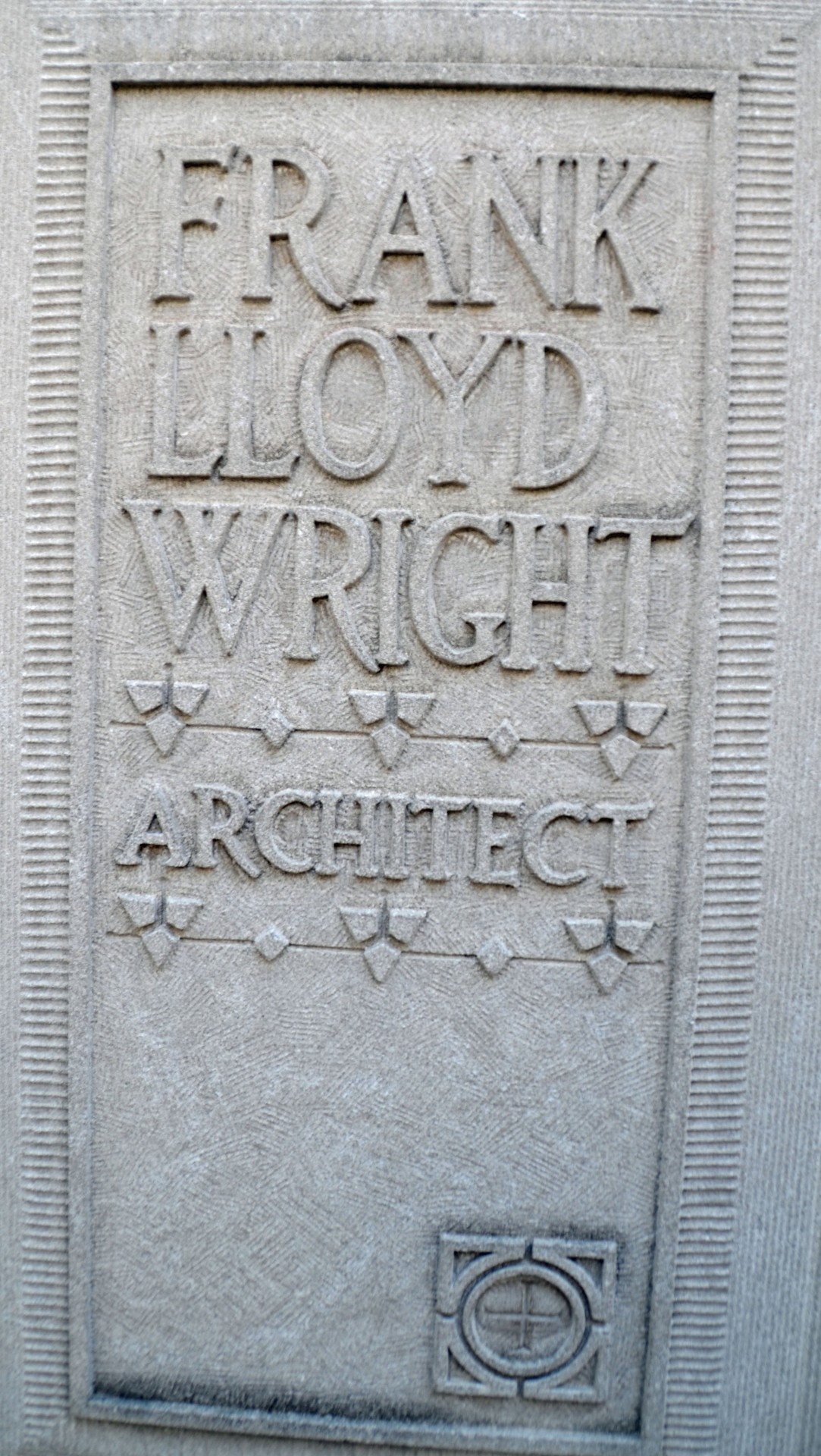 Frank Lloyd Wright, Architect