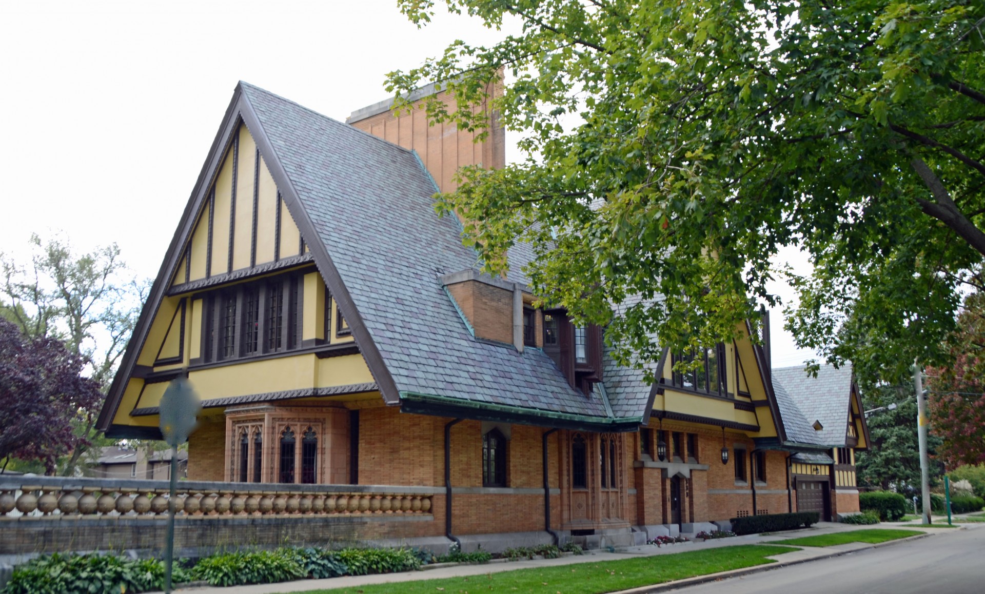 Nathan Moore House, 333 Forest Ave.