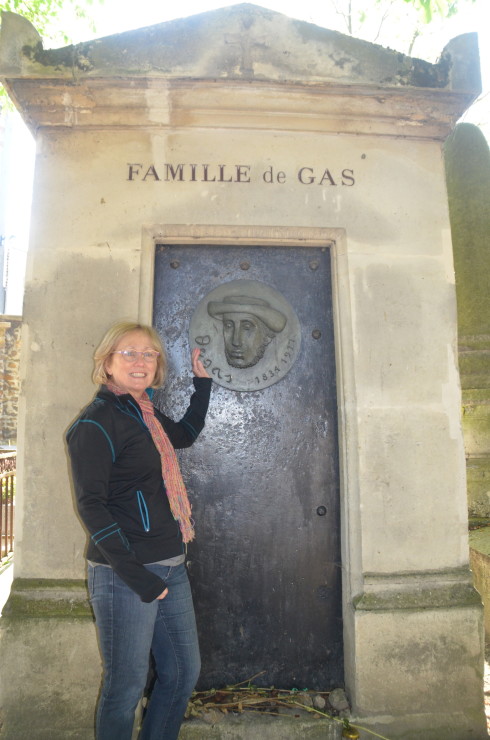 Alison & Edgar, Montmartre Cemetery