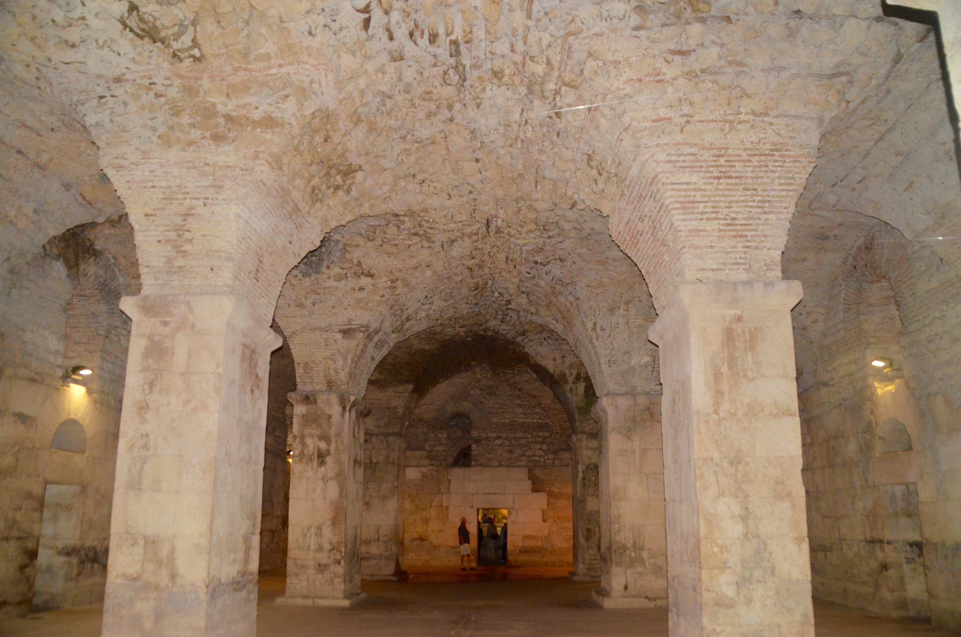 Early nave, Diocletian's palace 