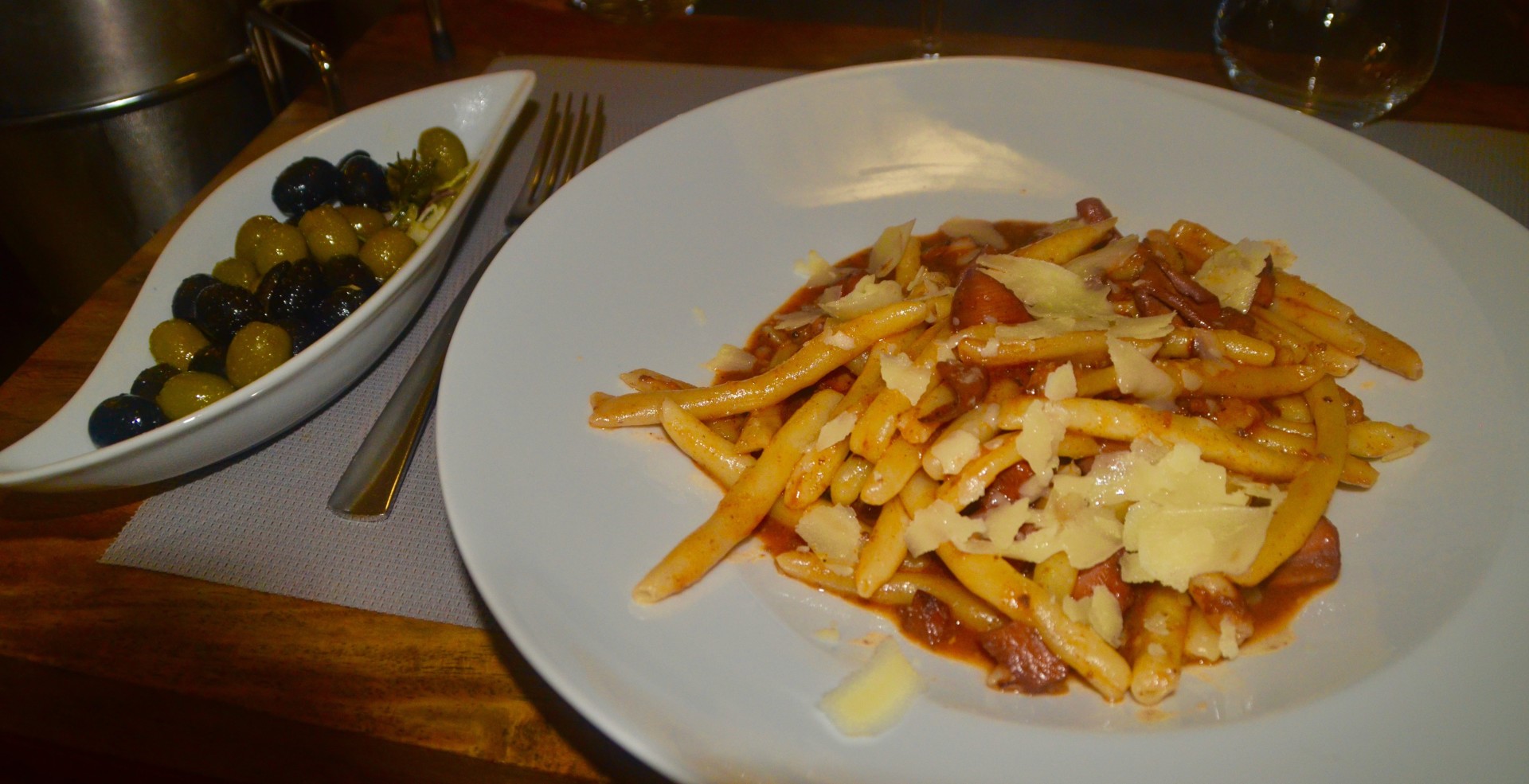 Fresh octopus, anchovy and cheese pasta, Makarun Restaurant