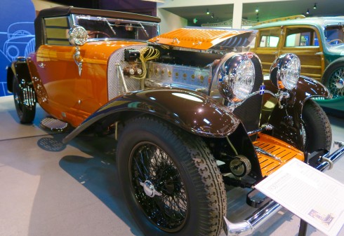 1930 Bugatti Cabriolet - Mullin Automotive Museum