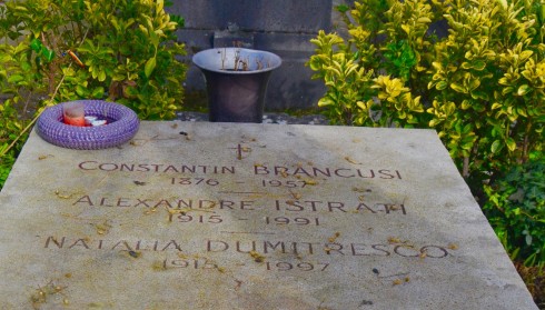  Constantin Brancusi - Montparnasse Cemetery