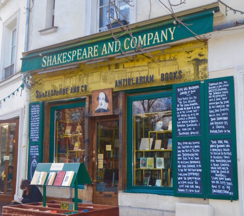 Bookstores in Latin Quarter Paris