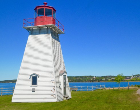 Battery Point Light, St. Peter's