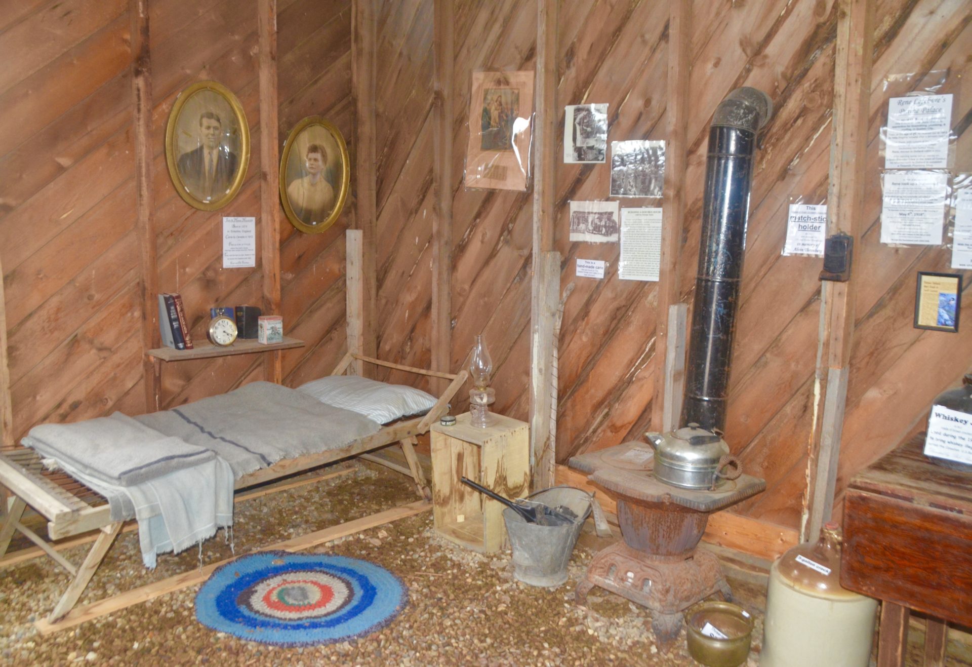 Pioneer Cabin, Eastend Saskatchewan