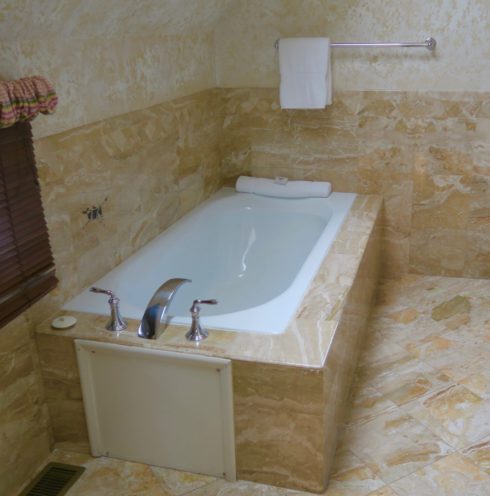 Large Soaking Tub, Belin Cottage, Montchanin Village Inn