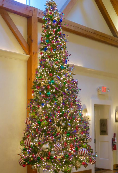 Montchanin Village Inn Christmas Tree