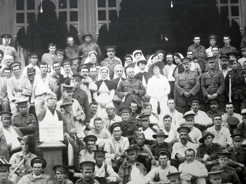 Mena House Hospital Staff and Patients