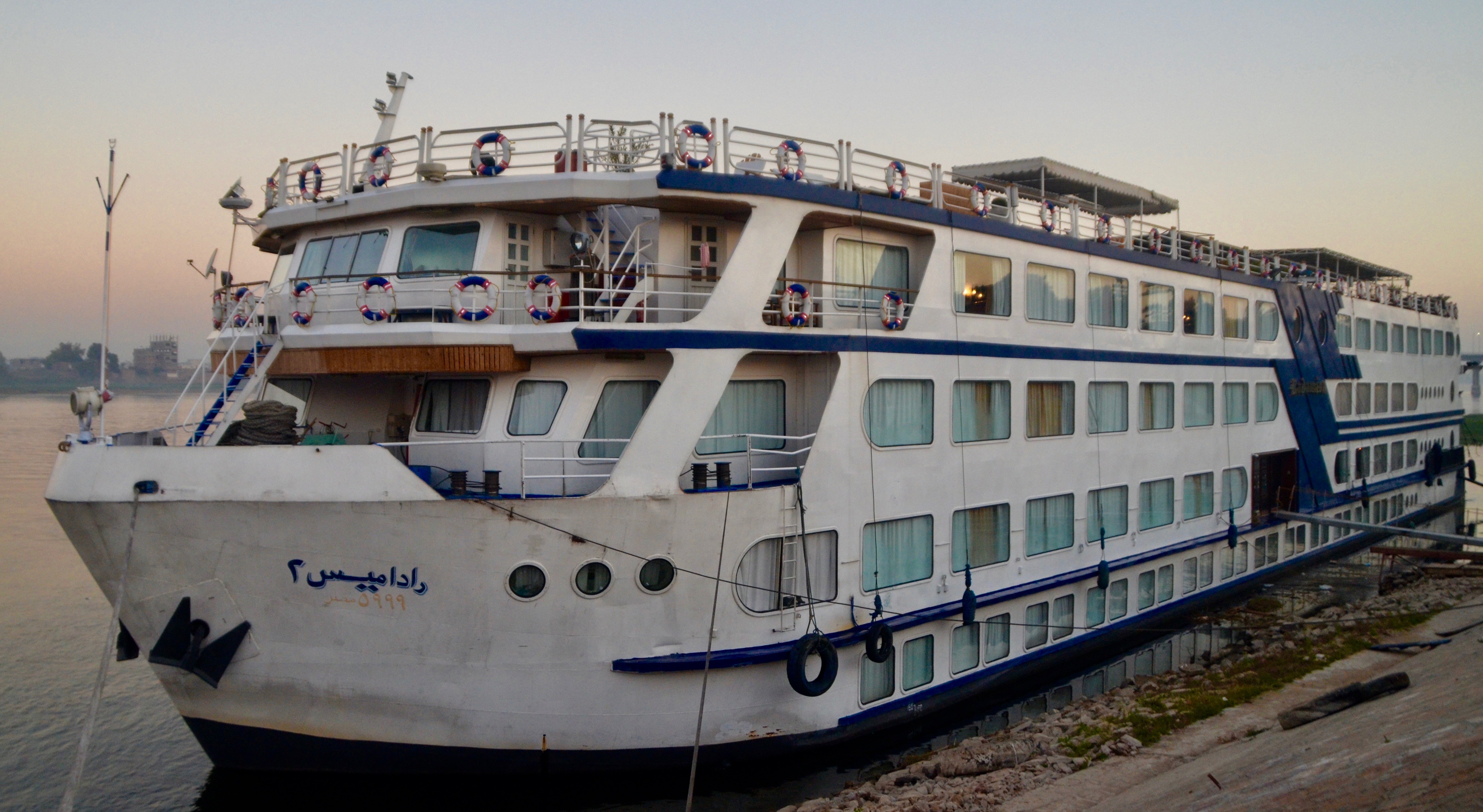 small cruise ships nile