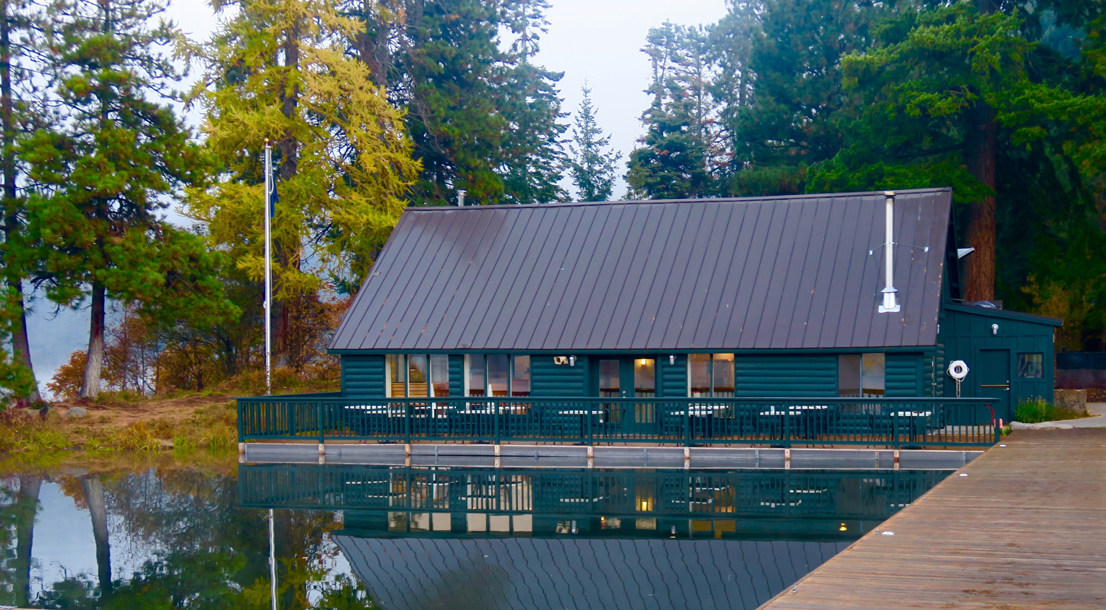 Suttle Lodge Boathouse