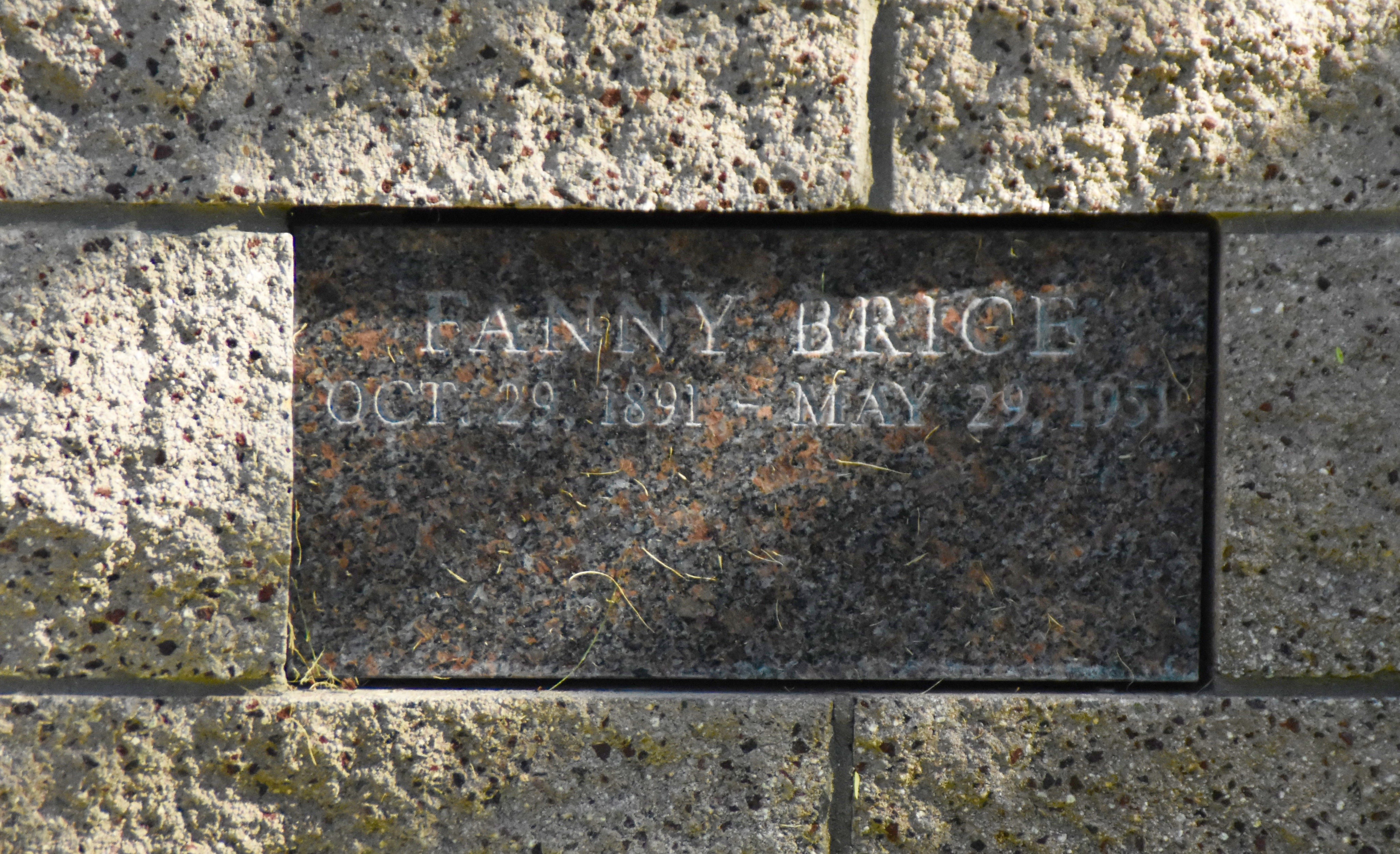 Fanny Brice, Westwood Village Cemetery