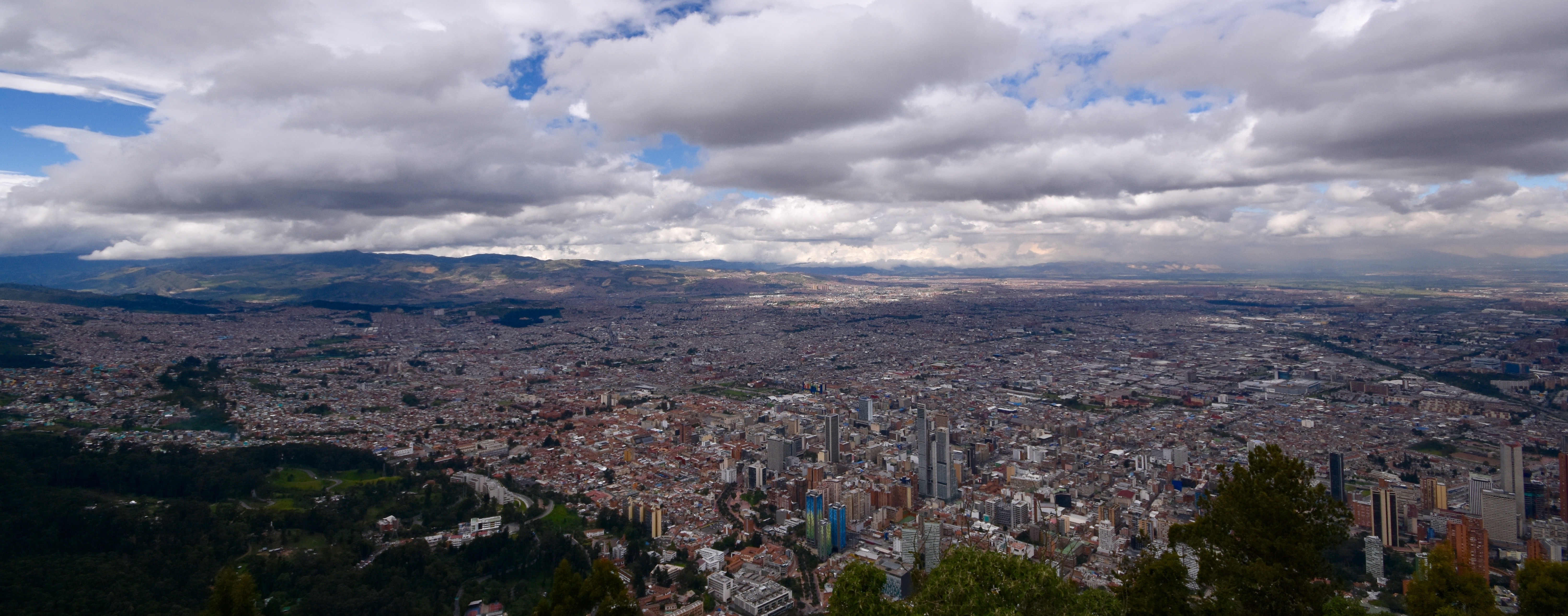 Monserrate Wide Angle