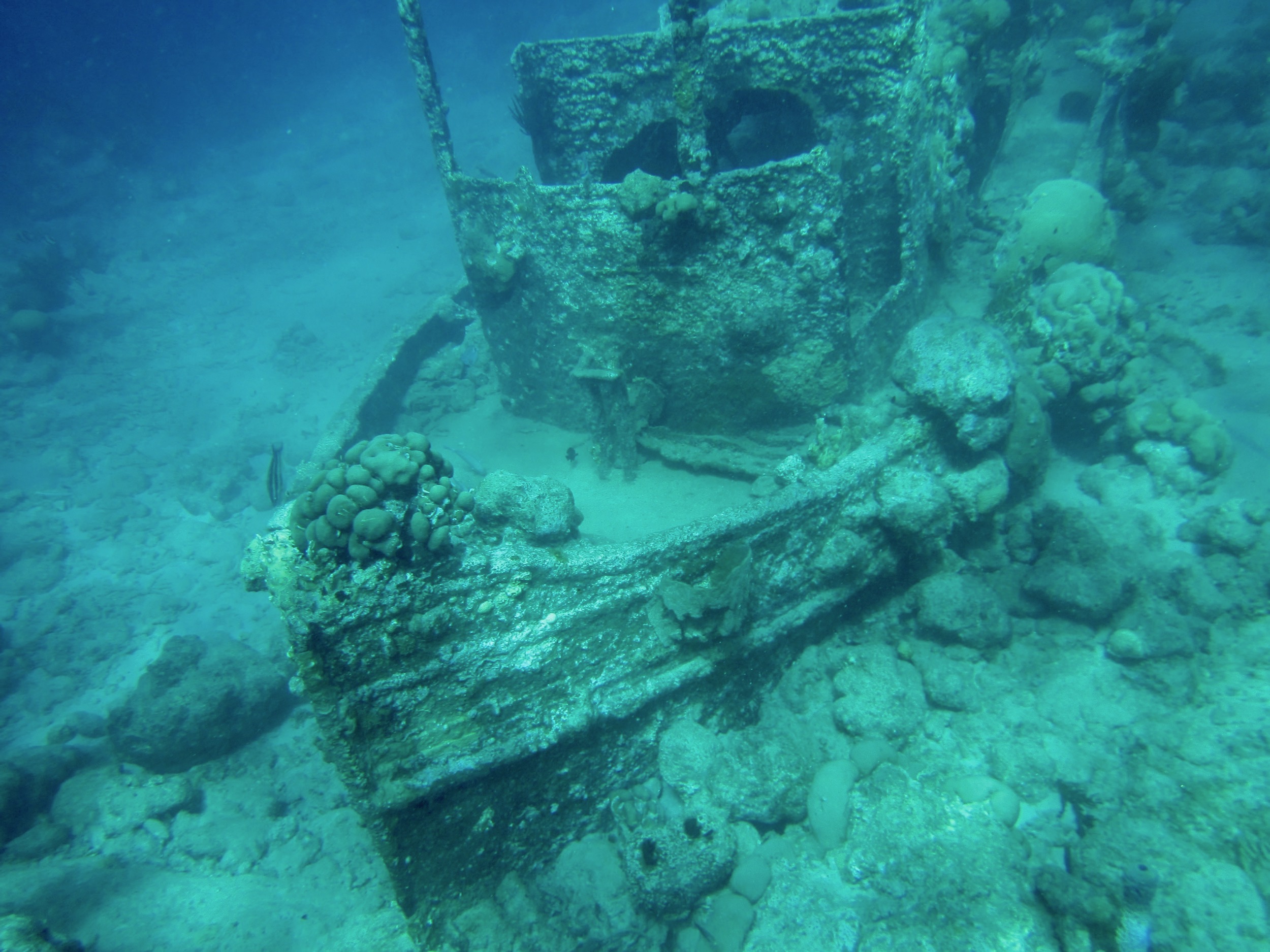 Snorkeling Curacao - The Tugboat