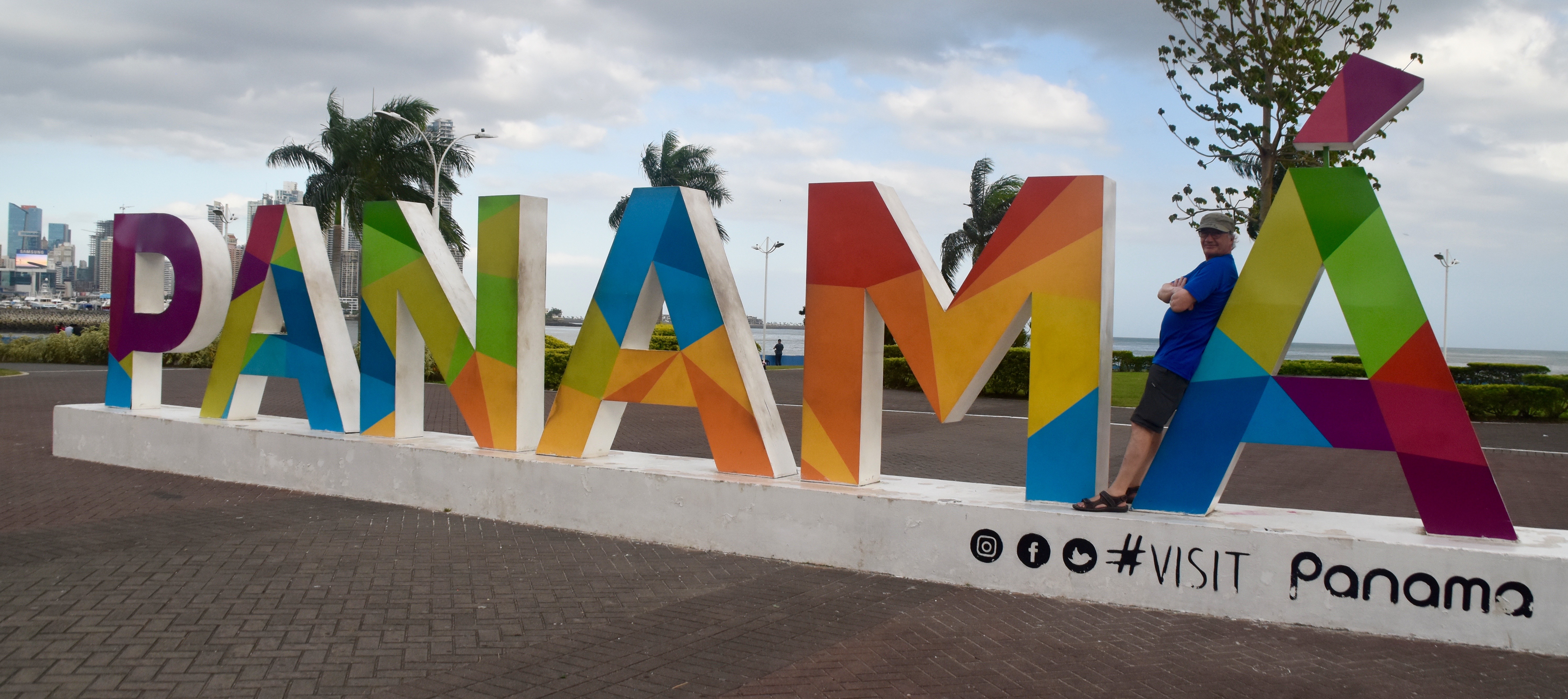 I'm in Panama , Panama City