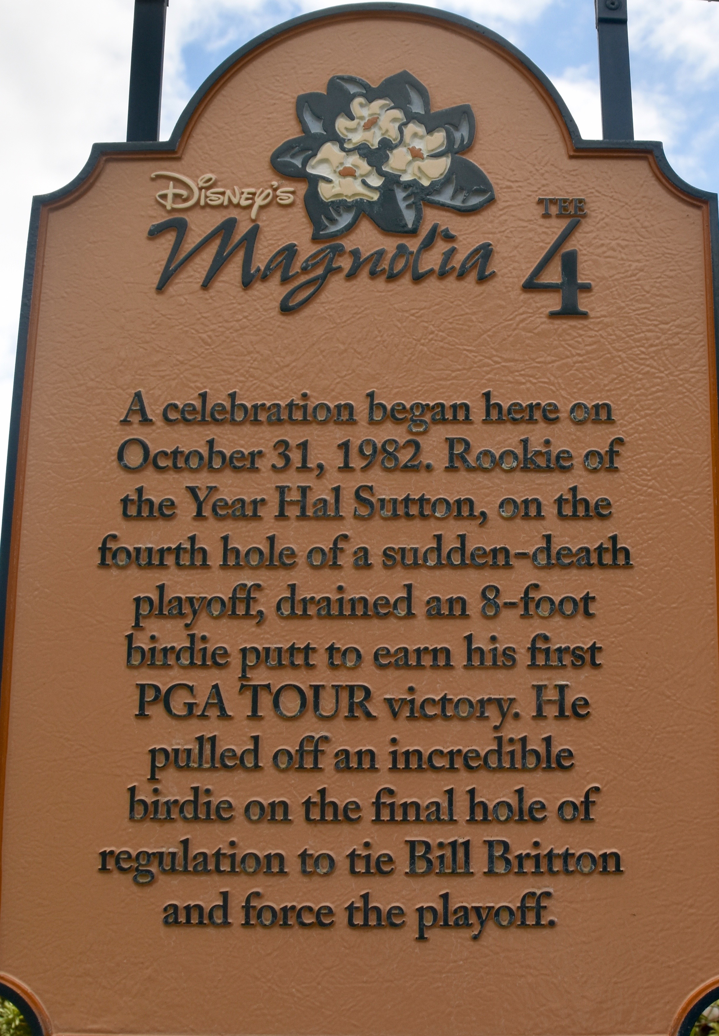 #4 Sign Disney Magnolia
