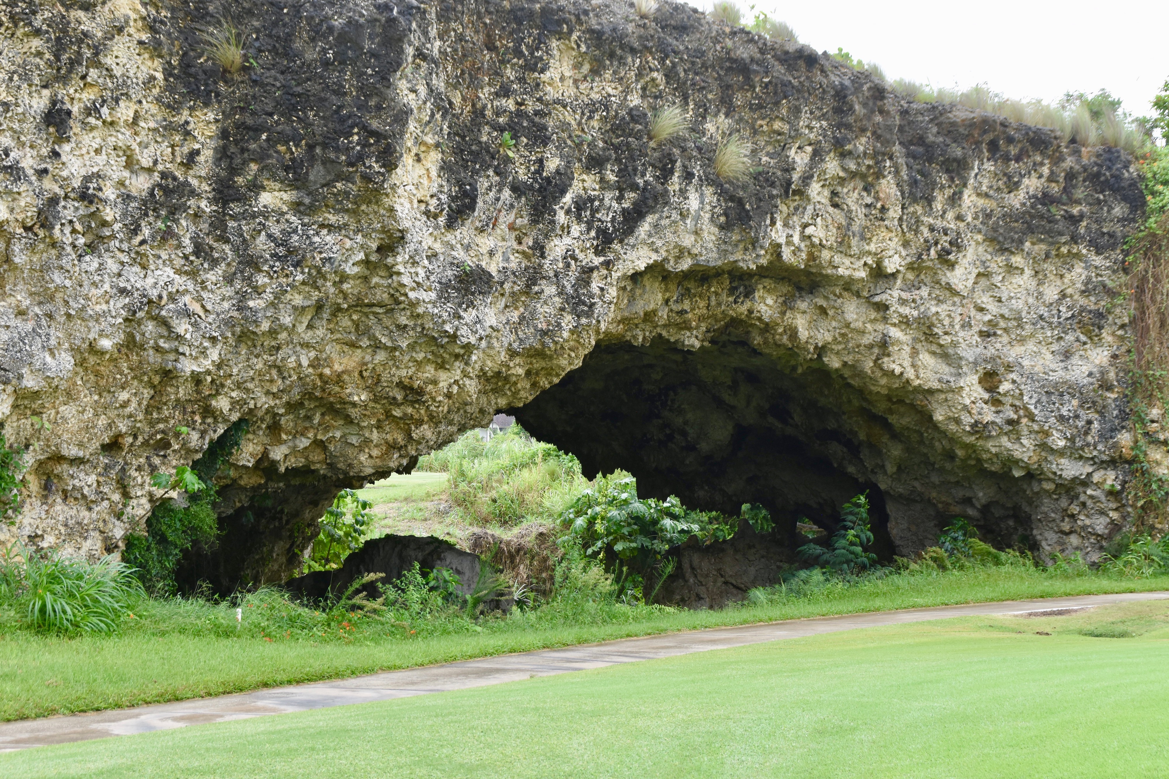 Arch on #16, Apes Hill