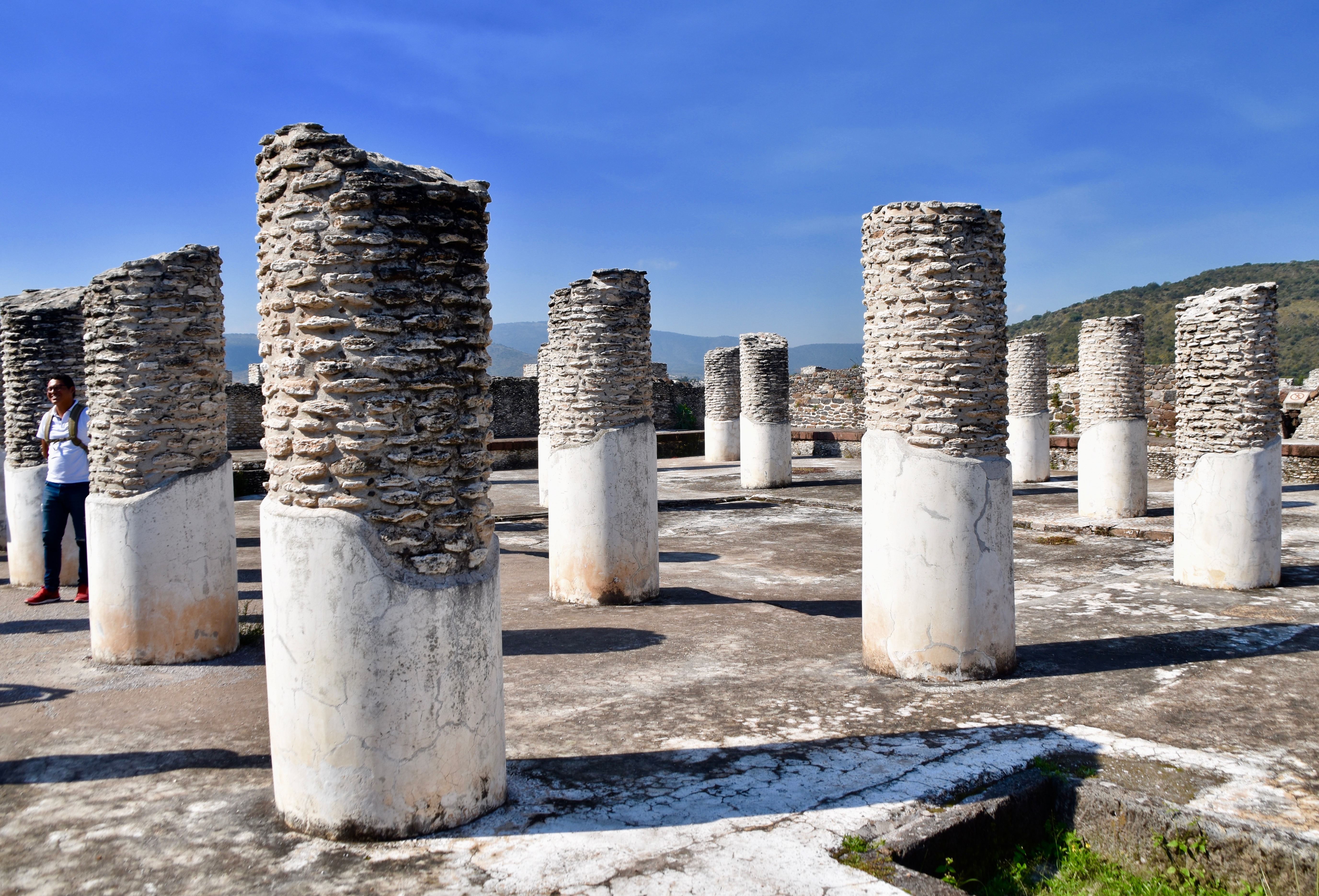 Tula Round Pillars