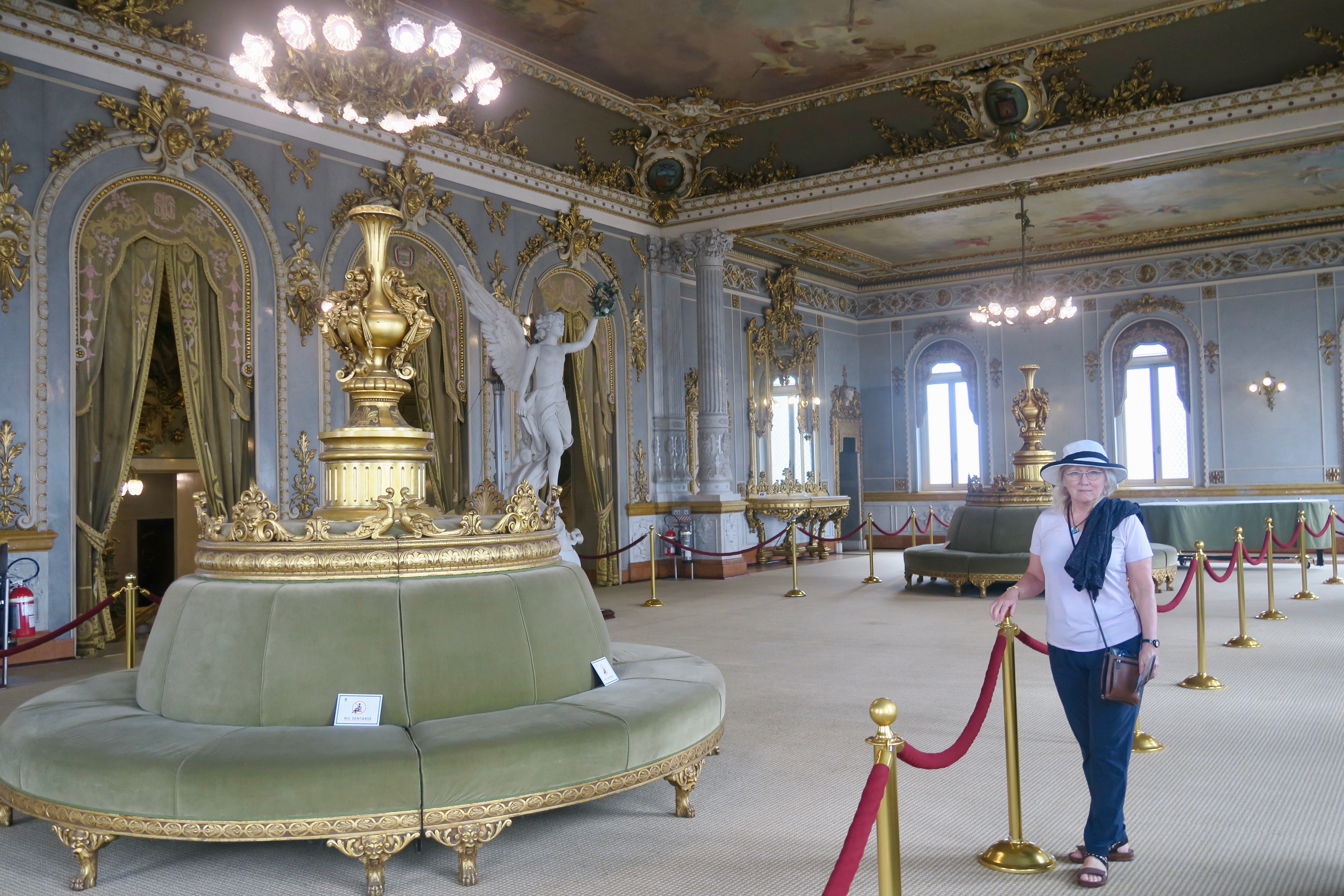 Lobby, Teatro Nacional, San Jose