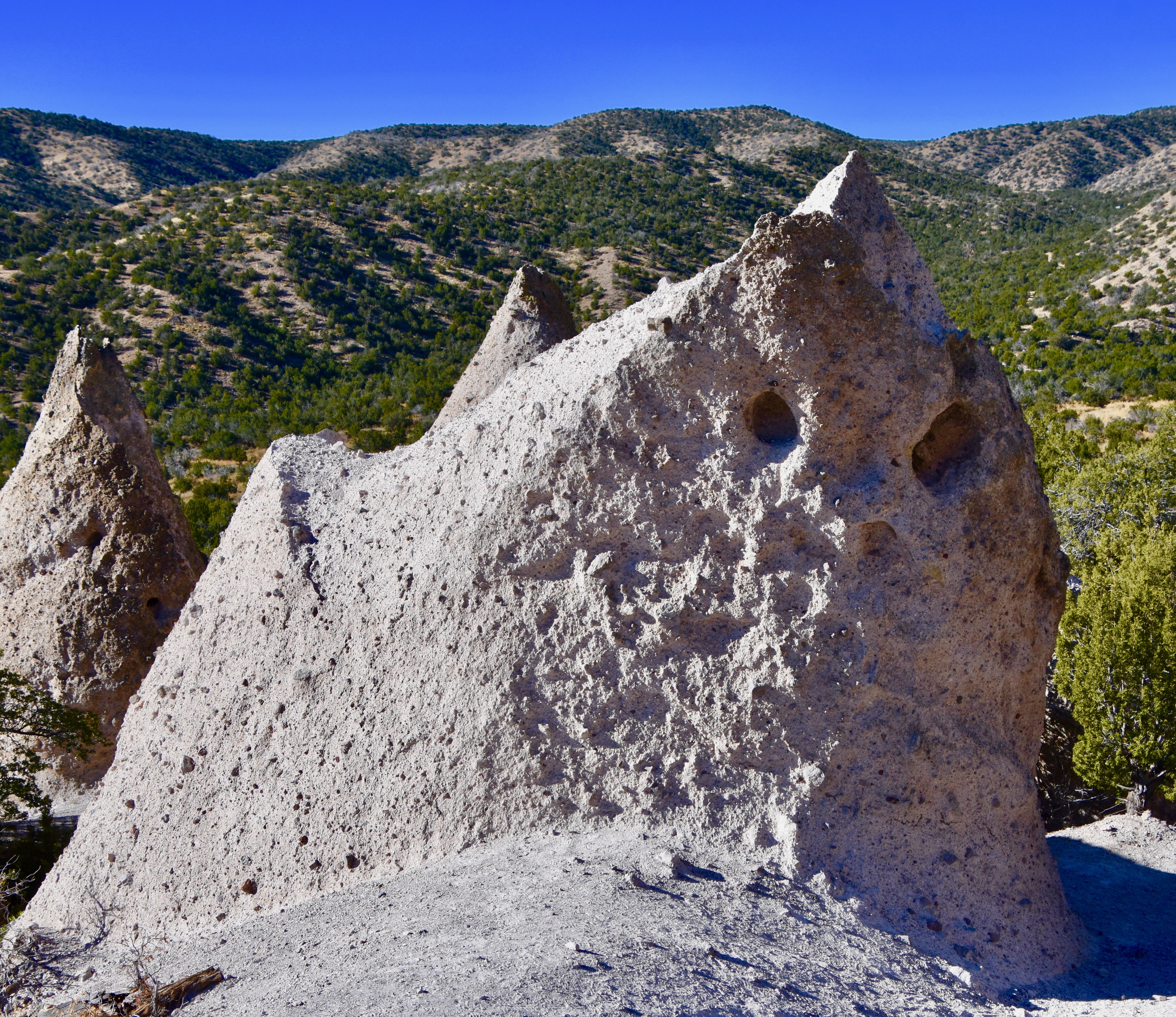 The Klansman, Tent Rocks