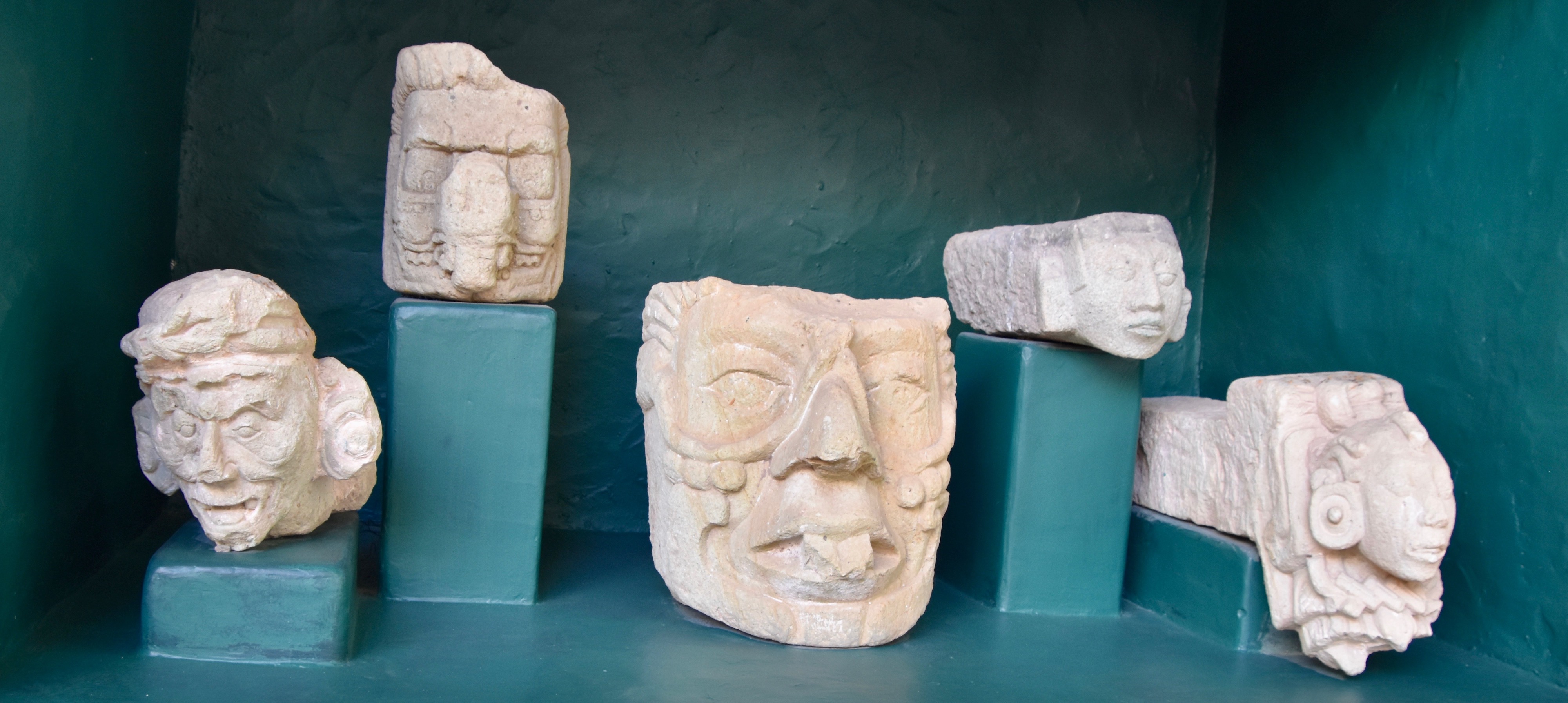 Copan Heads