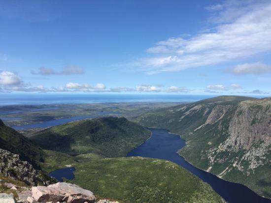 Gros Morne Mountain View