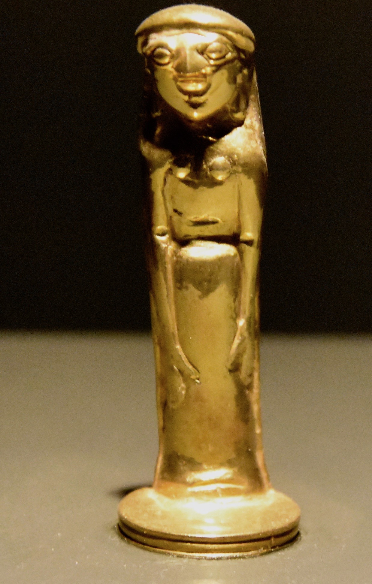 Gold Statue of Artemis, the E[hesus Museum