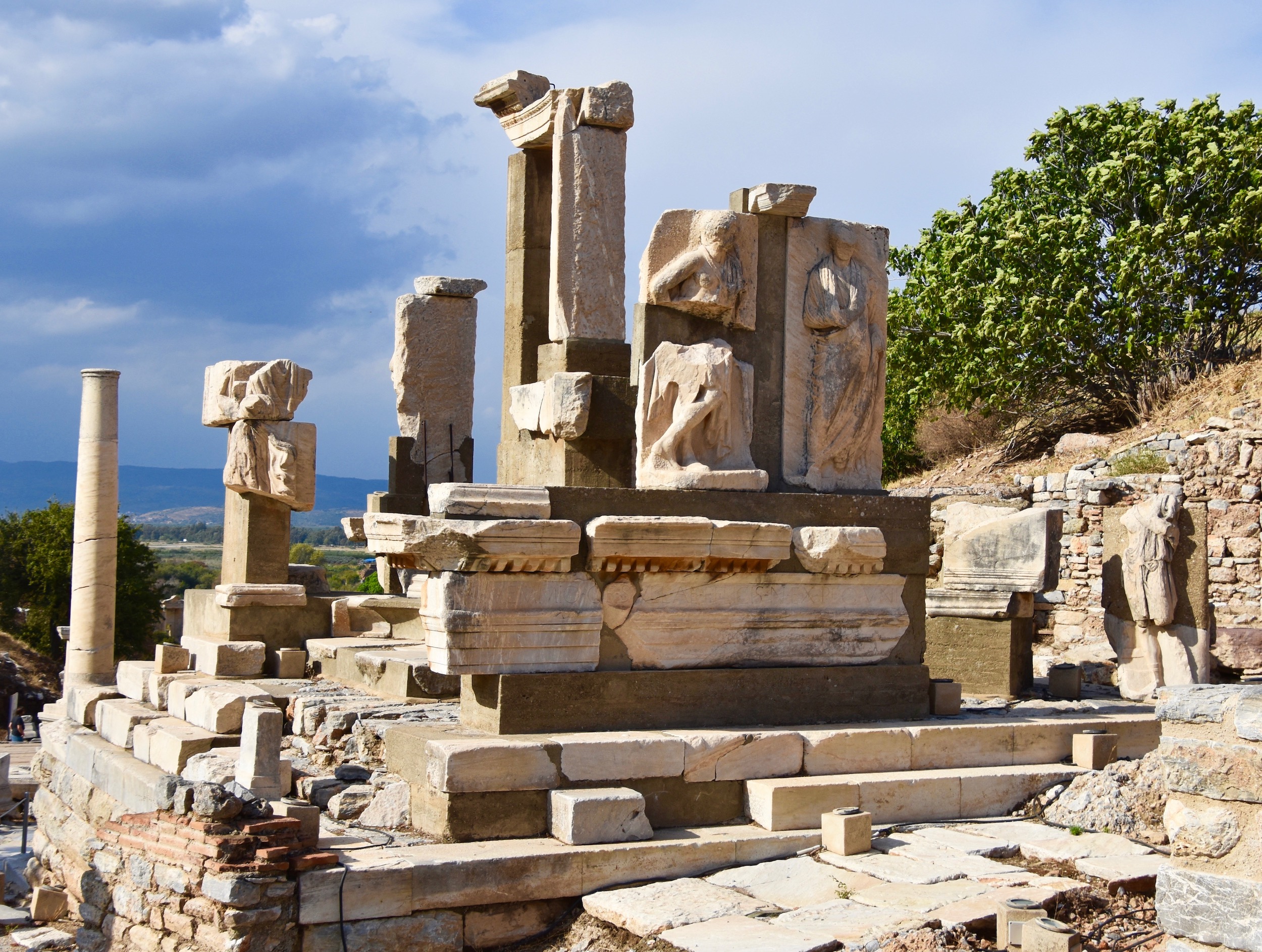 Memmiius Monument, Ephesus