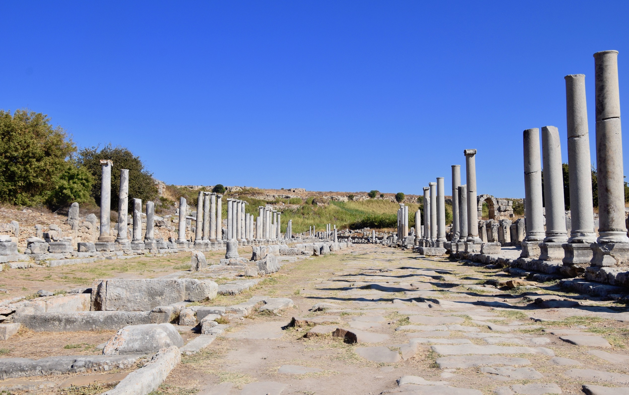 Perge Main Street