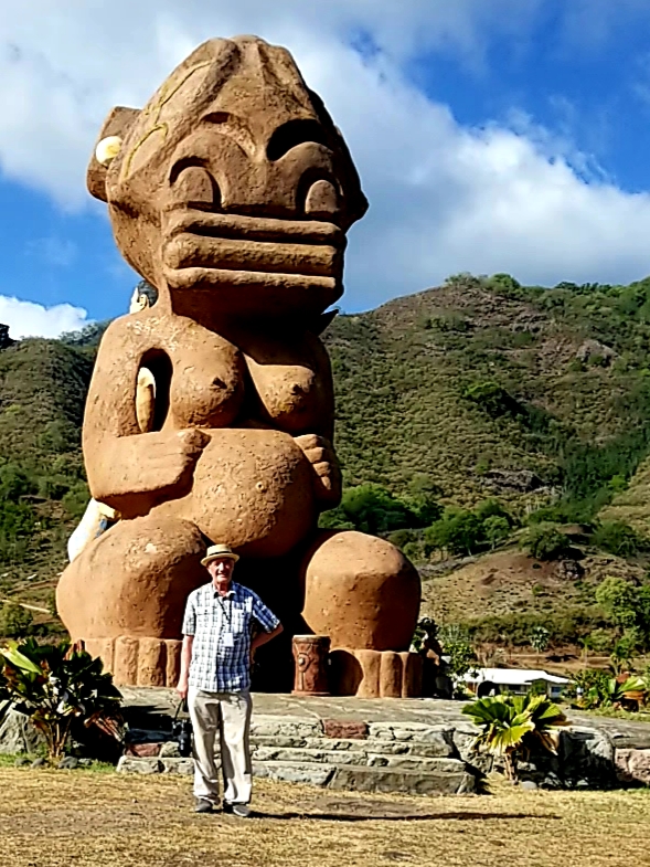 On Tuhiva Hill, Nuku Hiva