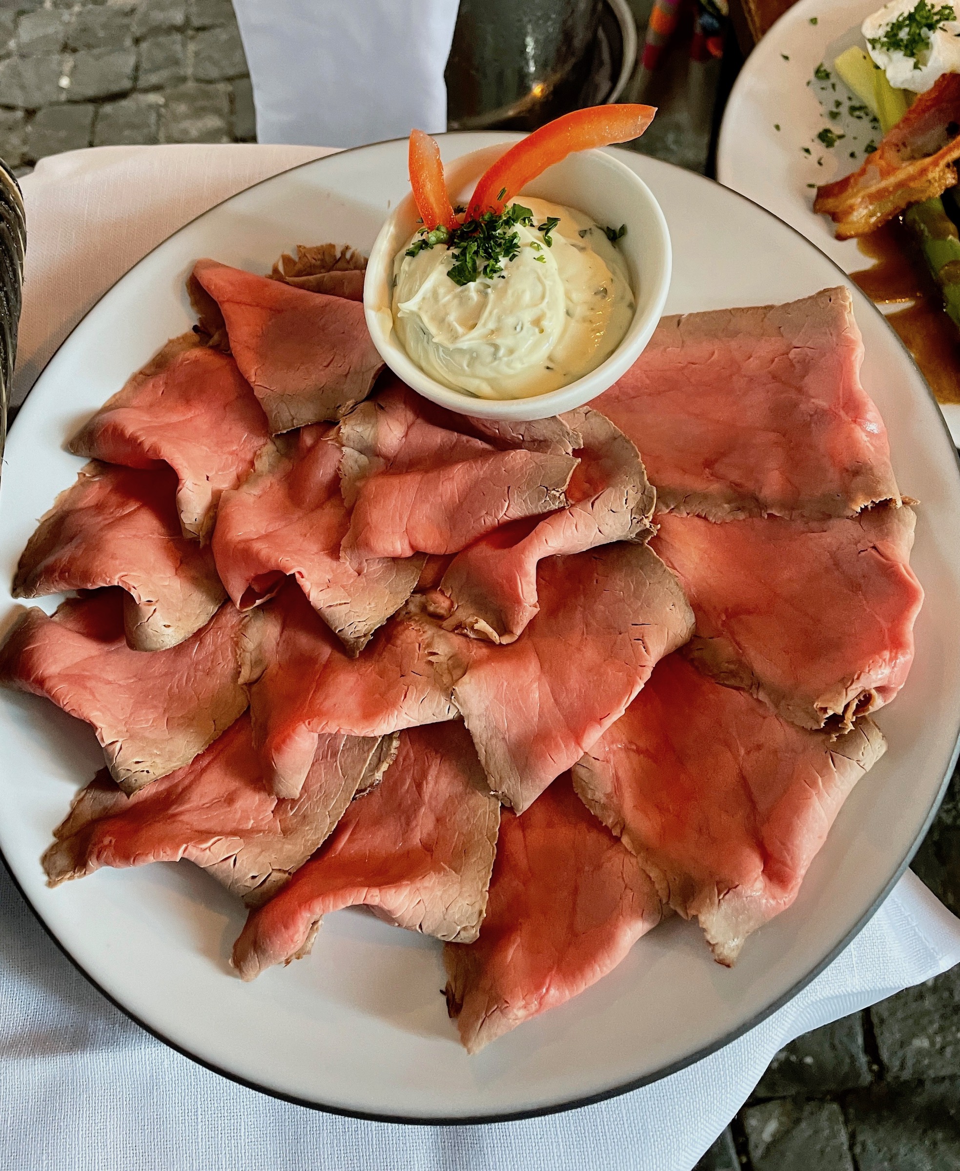 Roast Beef with Tarragon & Shallot Dip, Restaurant Les Armures, Old Town Geneva