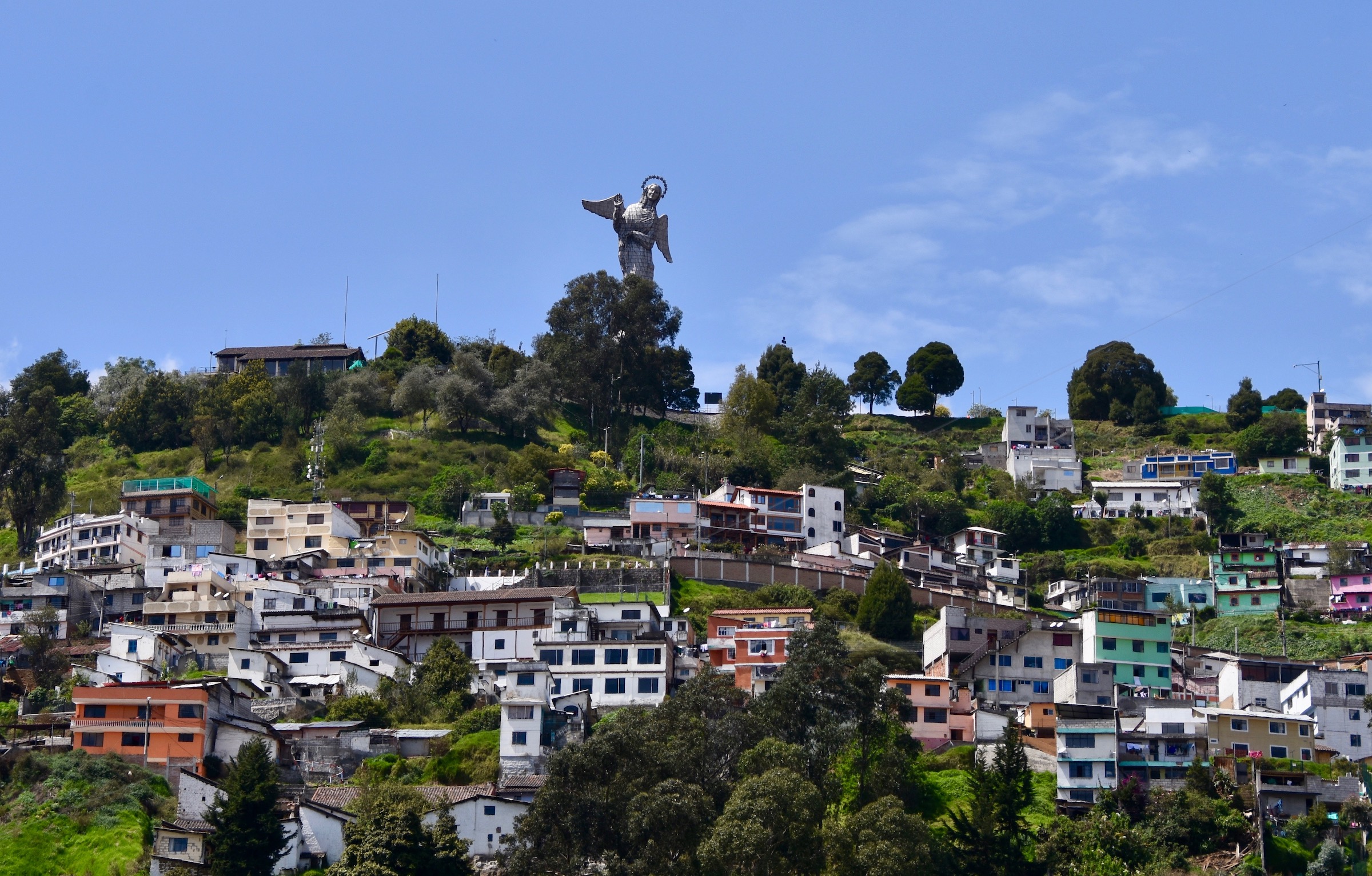 Virgin de El Panecilla, Quito