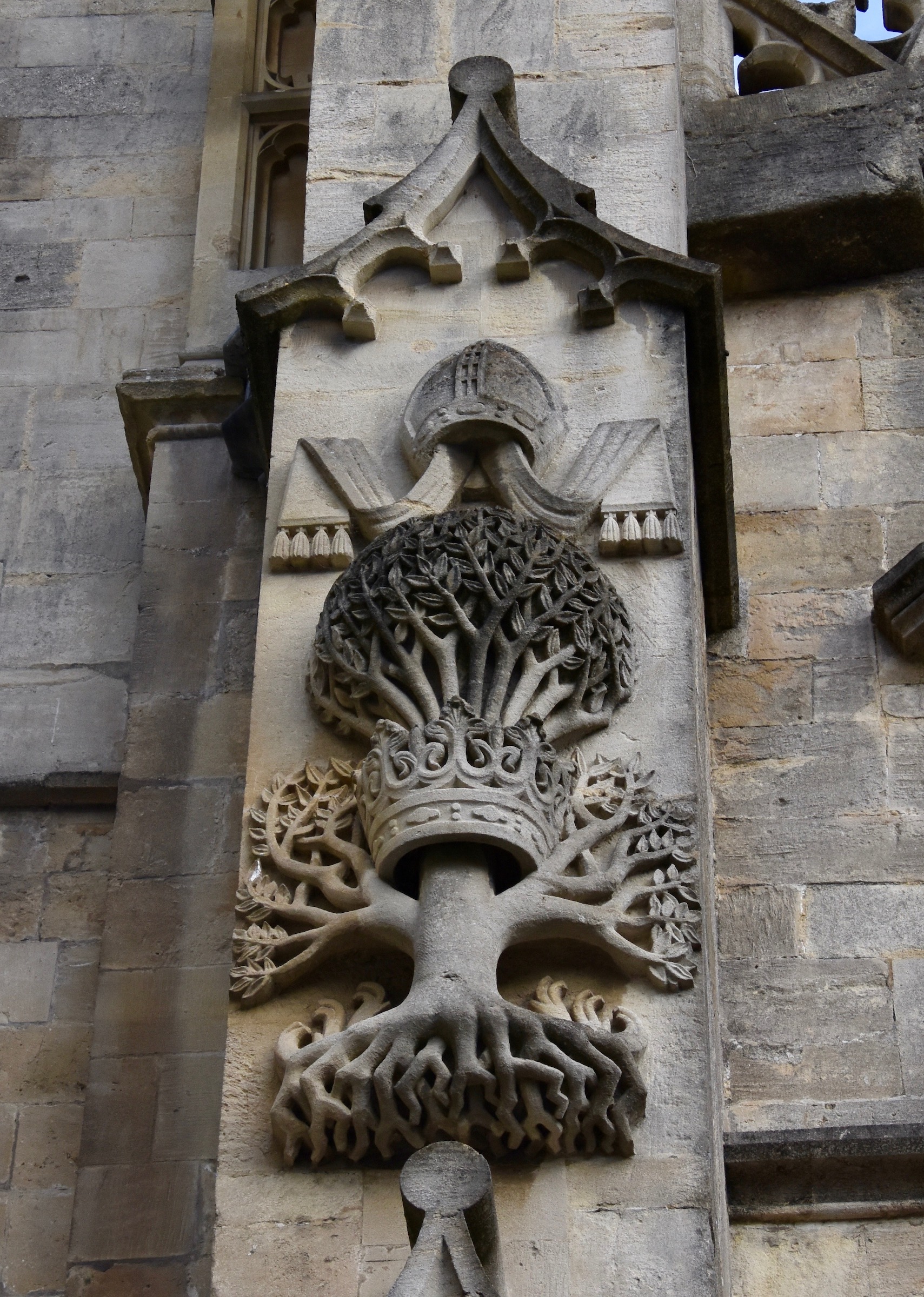 Symbol of Bishop Oliver King, Bath Abbey