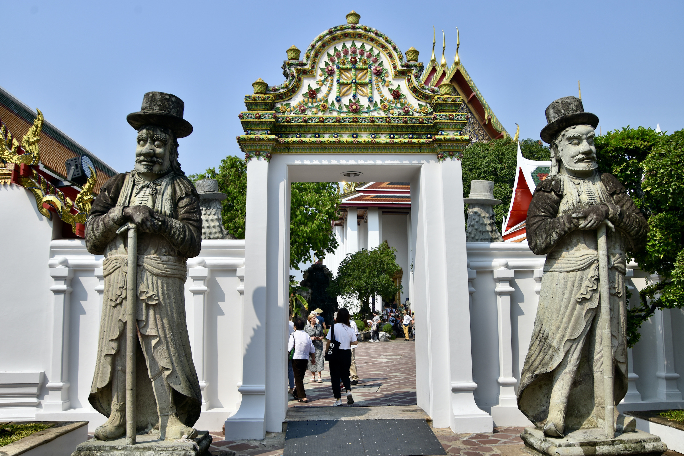 Two Huge Ballast Statues, Wat Pho