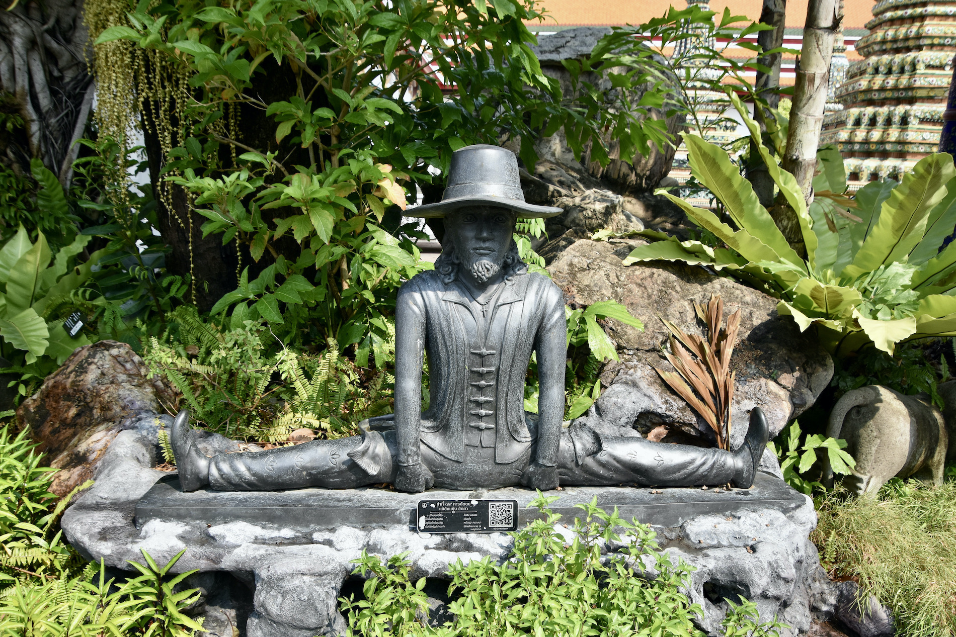 Wat Pho Yoga Man