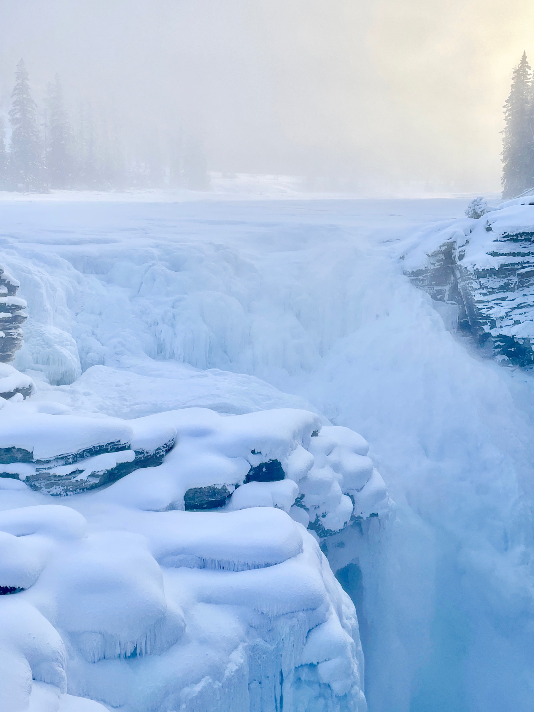 Athabaska Falls at -40 C, Jasper National Park