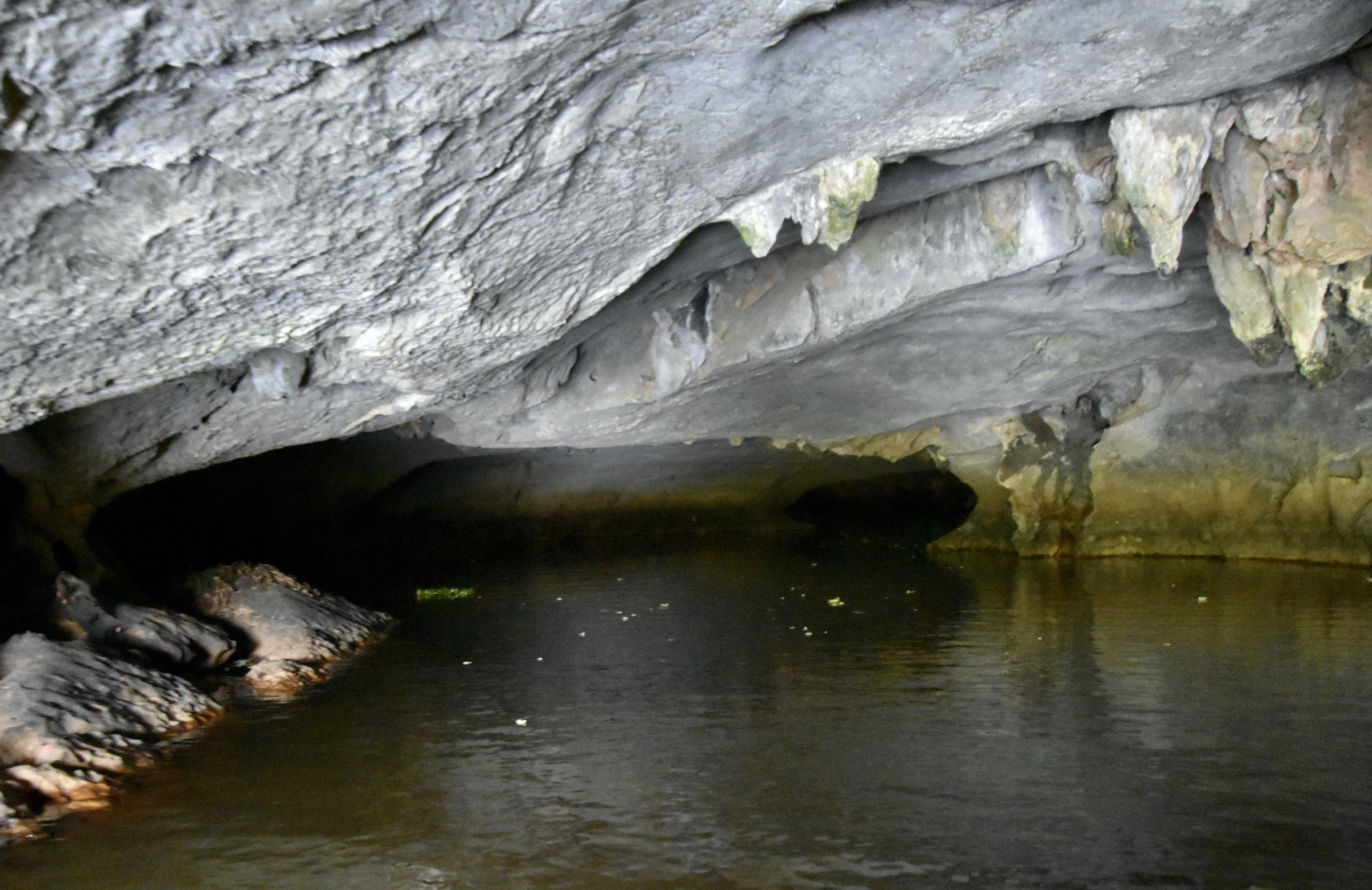 Inside the Grotto, Van Long, Tam Coc