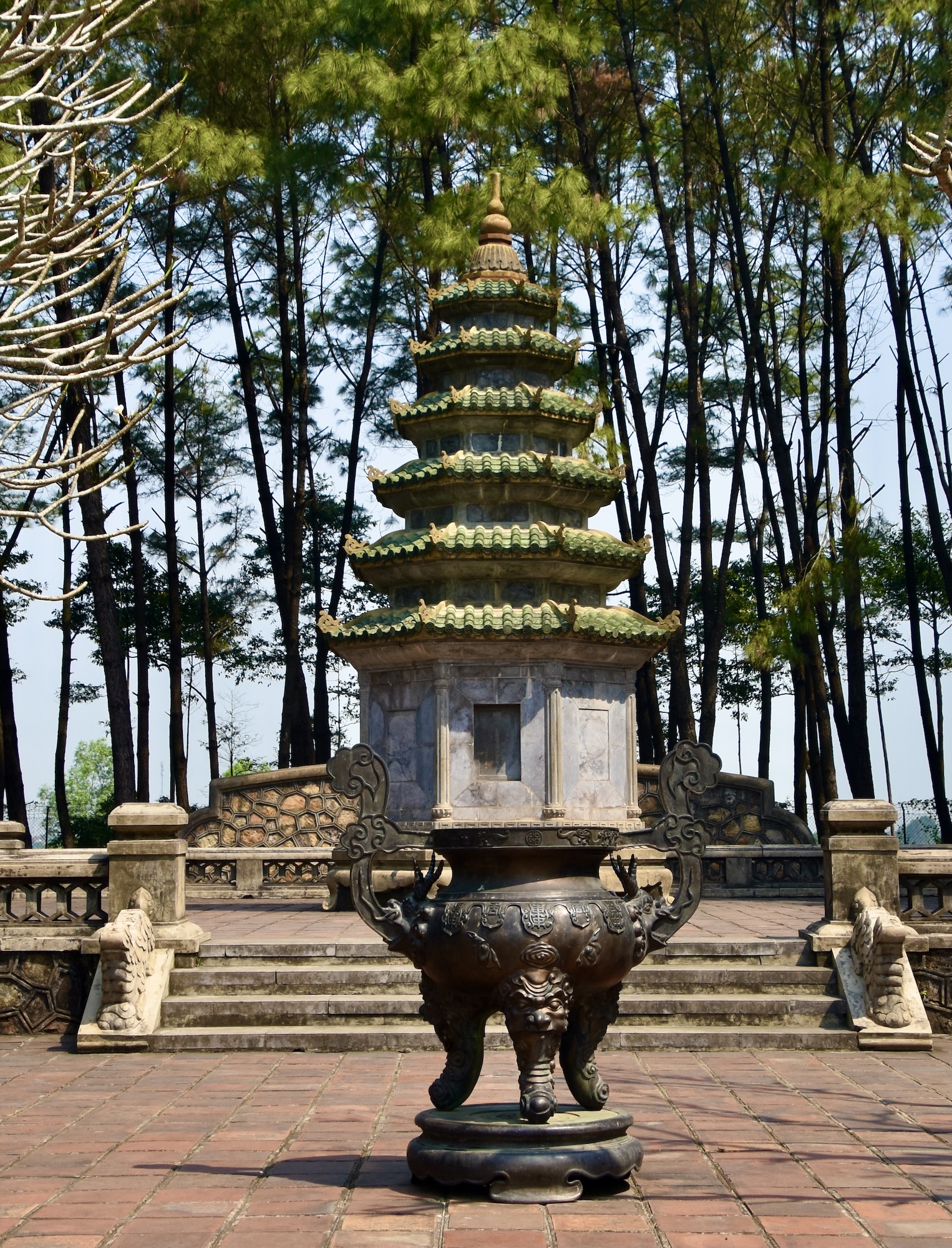 Stupa of Hoa Thuong Thich Don Hau, Hue