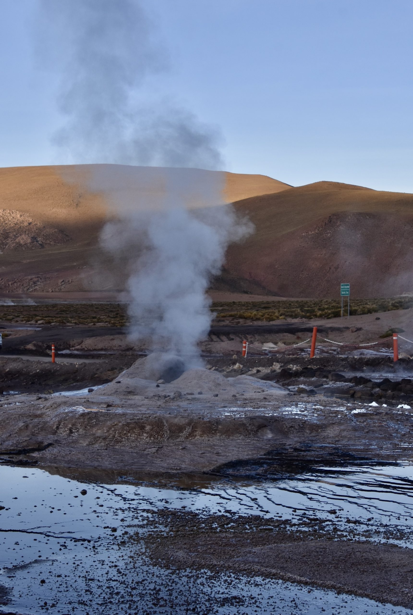 Smoking Geyser, El Tatio