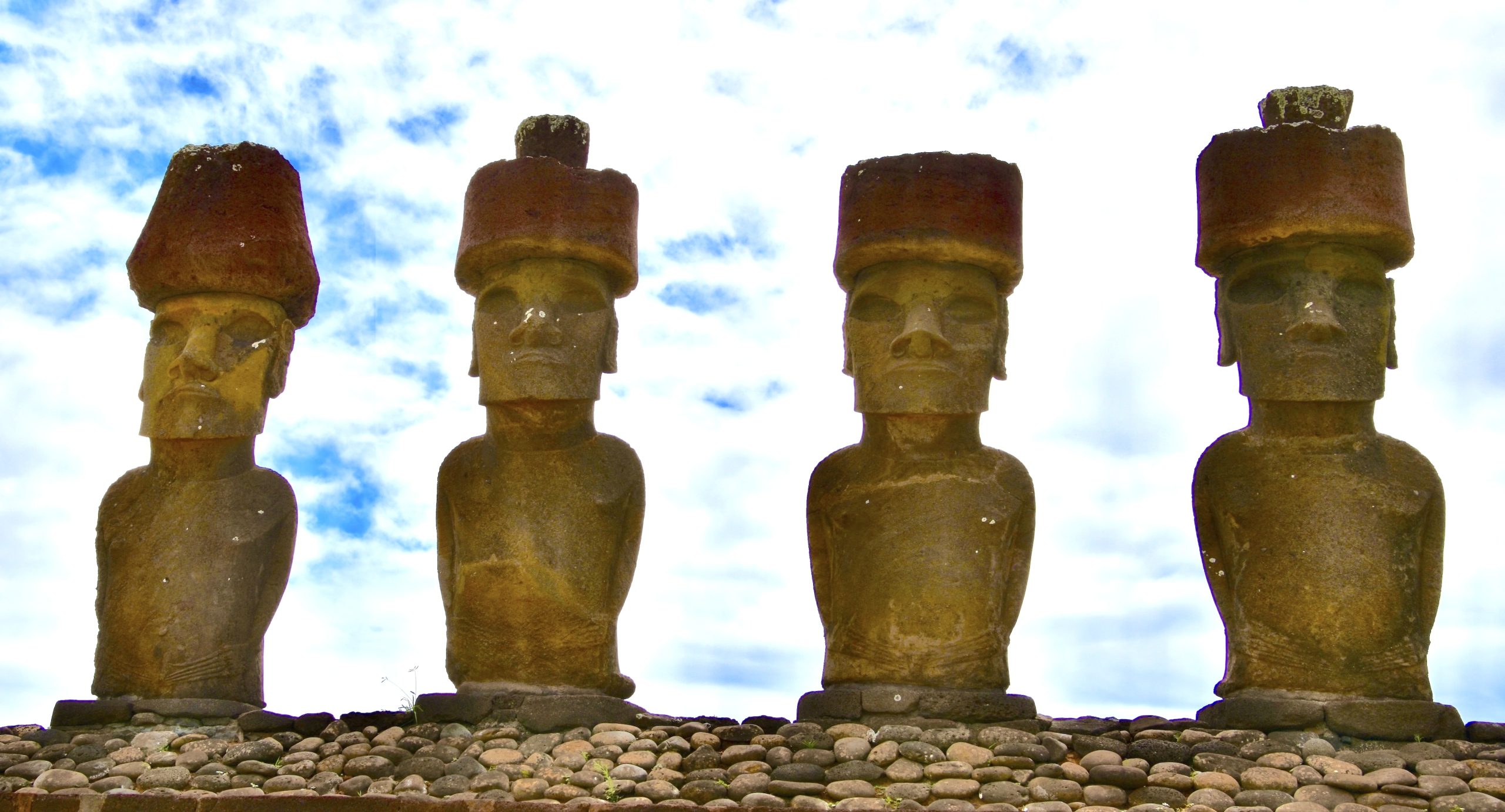 Hatted Moais at King's Landing